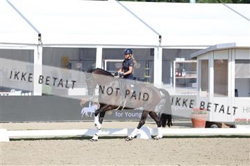 179800_BC_01_00273.JPG