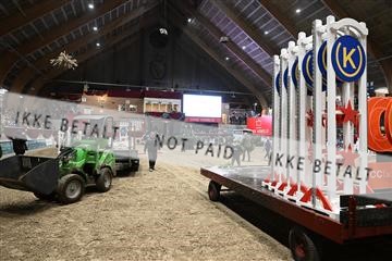173381_jbr_01_N09_3231.JPG